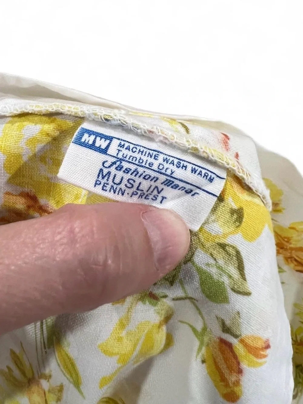 Vintage 70’s Floral Yellow Rose Pillowcases